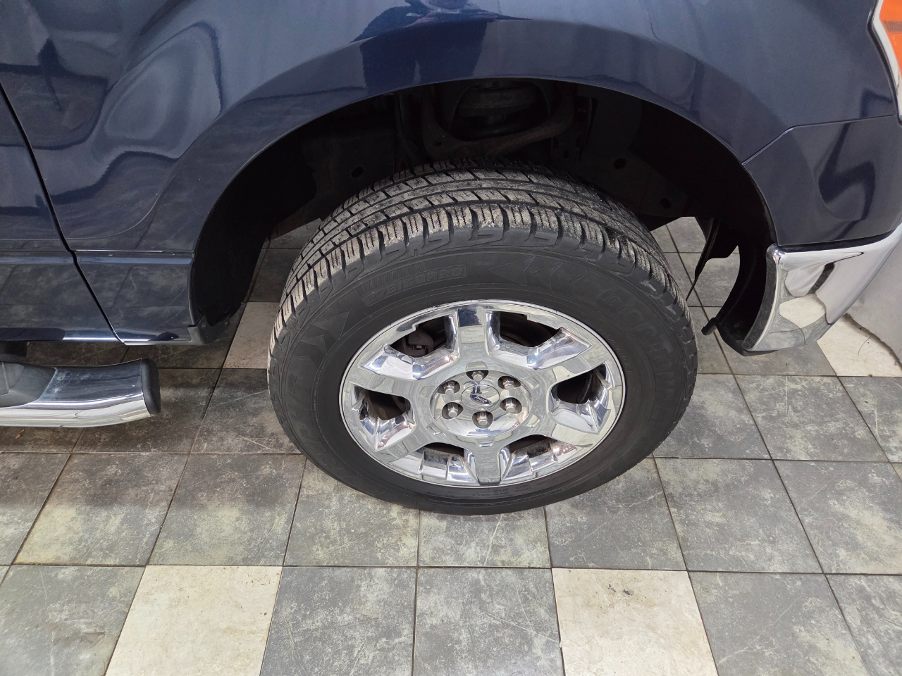 Ford F-150 XLT SuperCrew Short Bed 4WD 2014