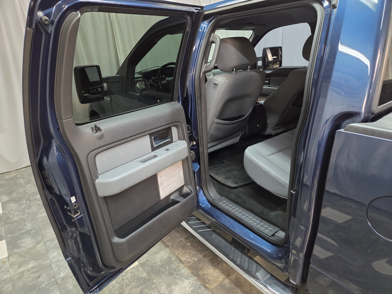 Ford F-150 XLT SuperCrew Short Bed 4WD 2014