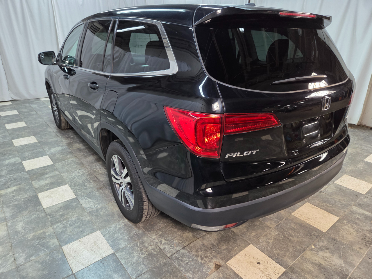 Honda Pilot EX-L w/Navigation AWD 2017