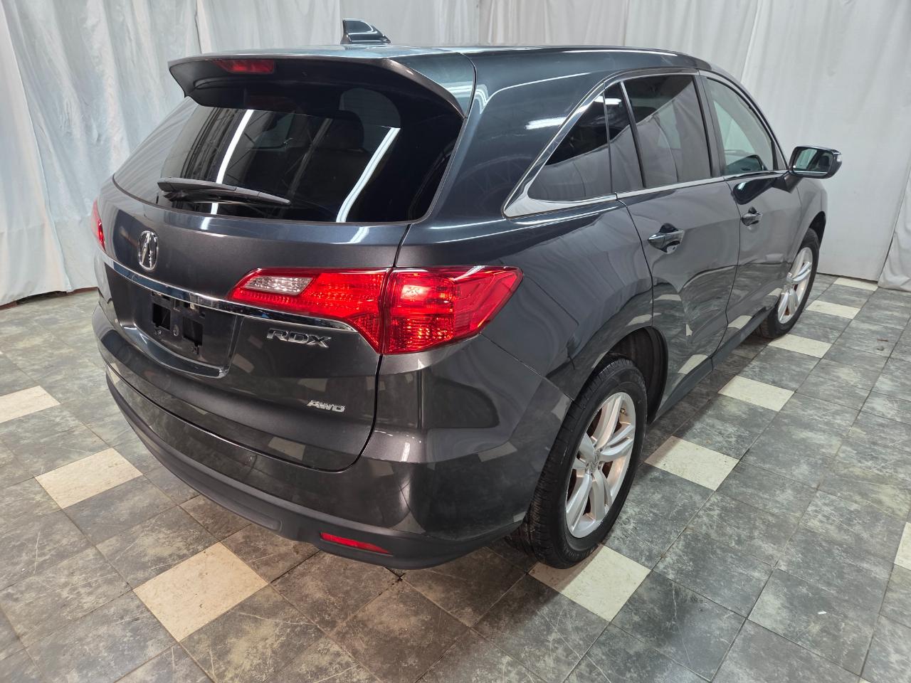 Acura RDX 6-Spd AT AWD w/ Technology Package 2015