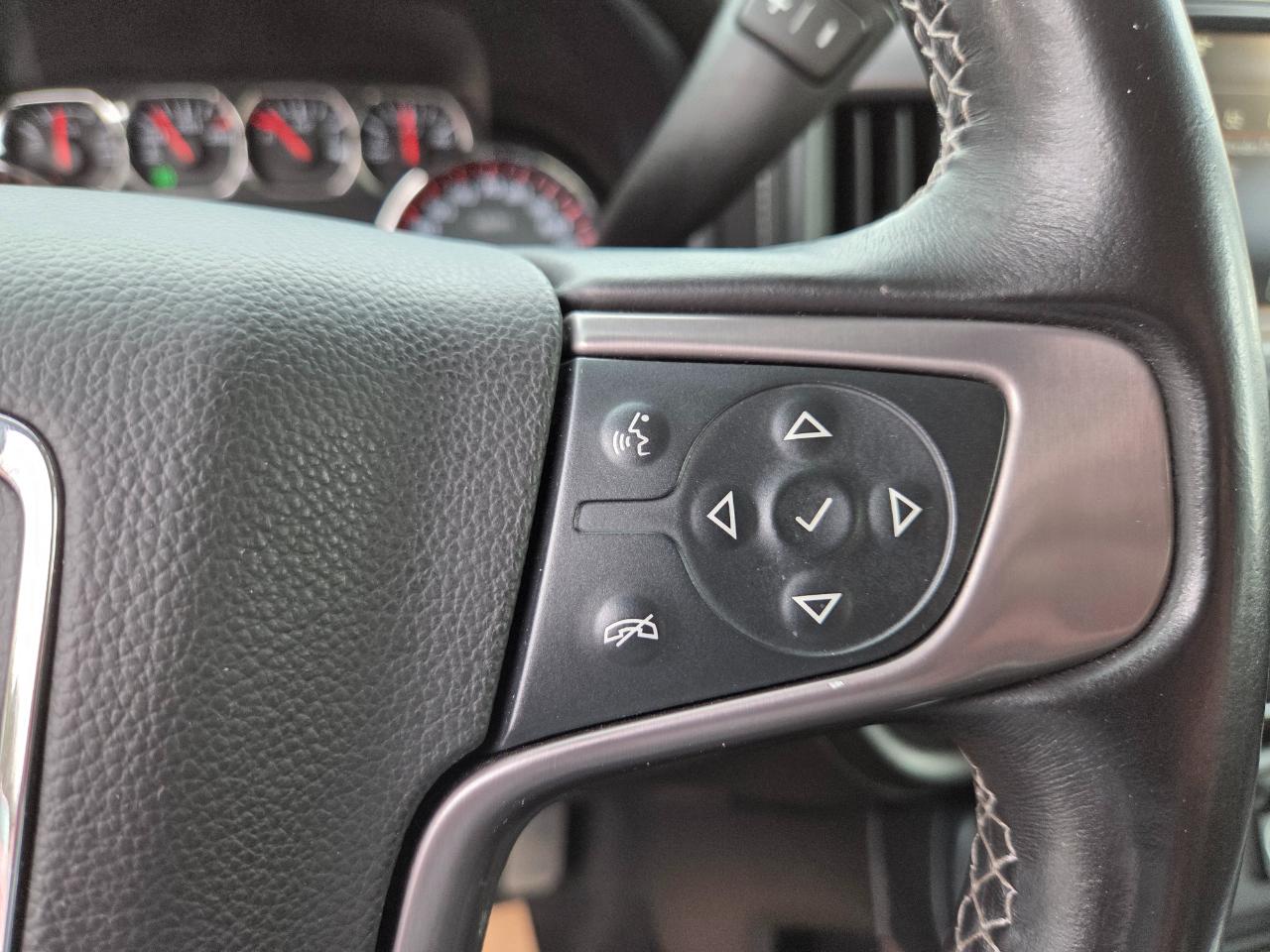 GMC Sierra 1500 SLE Crew Cab Long Box 4WD 2014