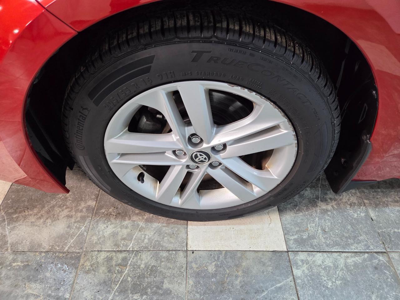 Toyota Corolla XLE CVT 2019