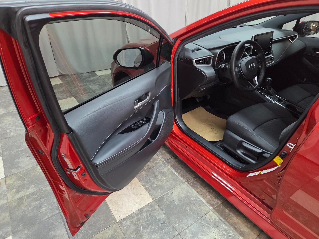 Toyota Corolla XLE CVT 2019