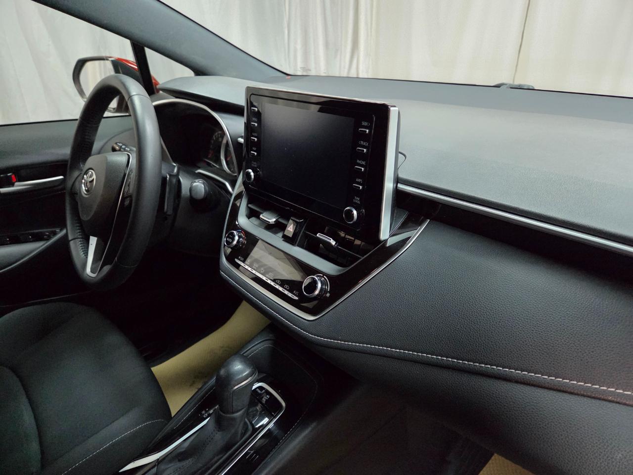 Toyota Corolla XLE CVT 2019