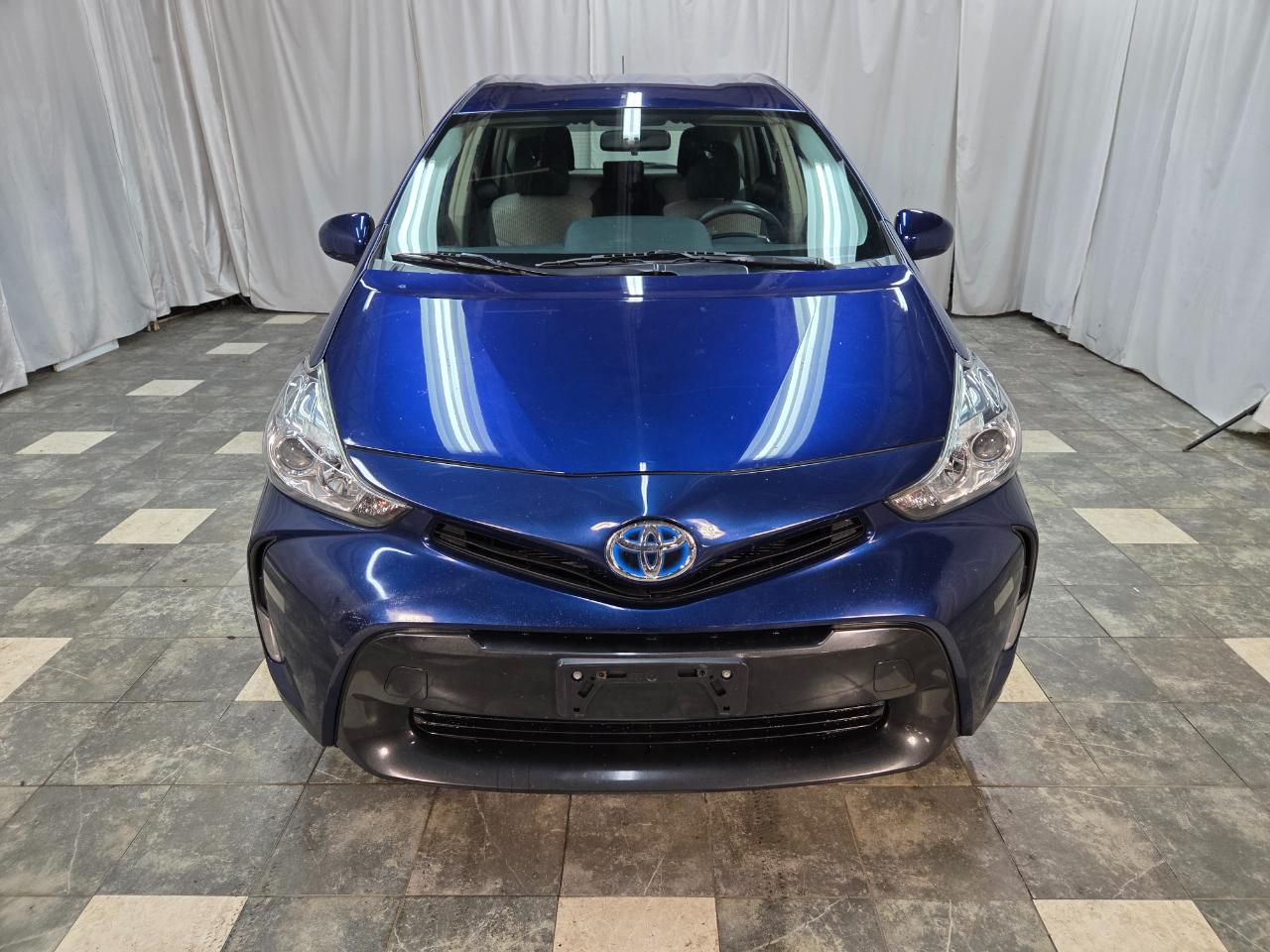 Toyota Prius V Three 2017