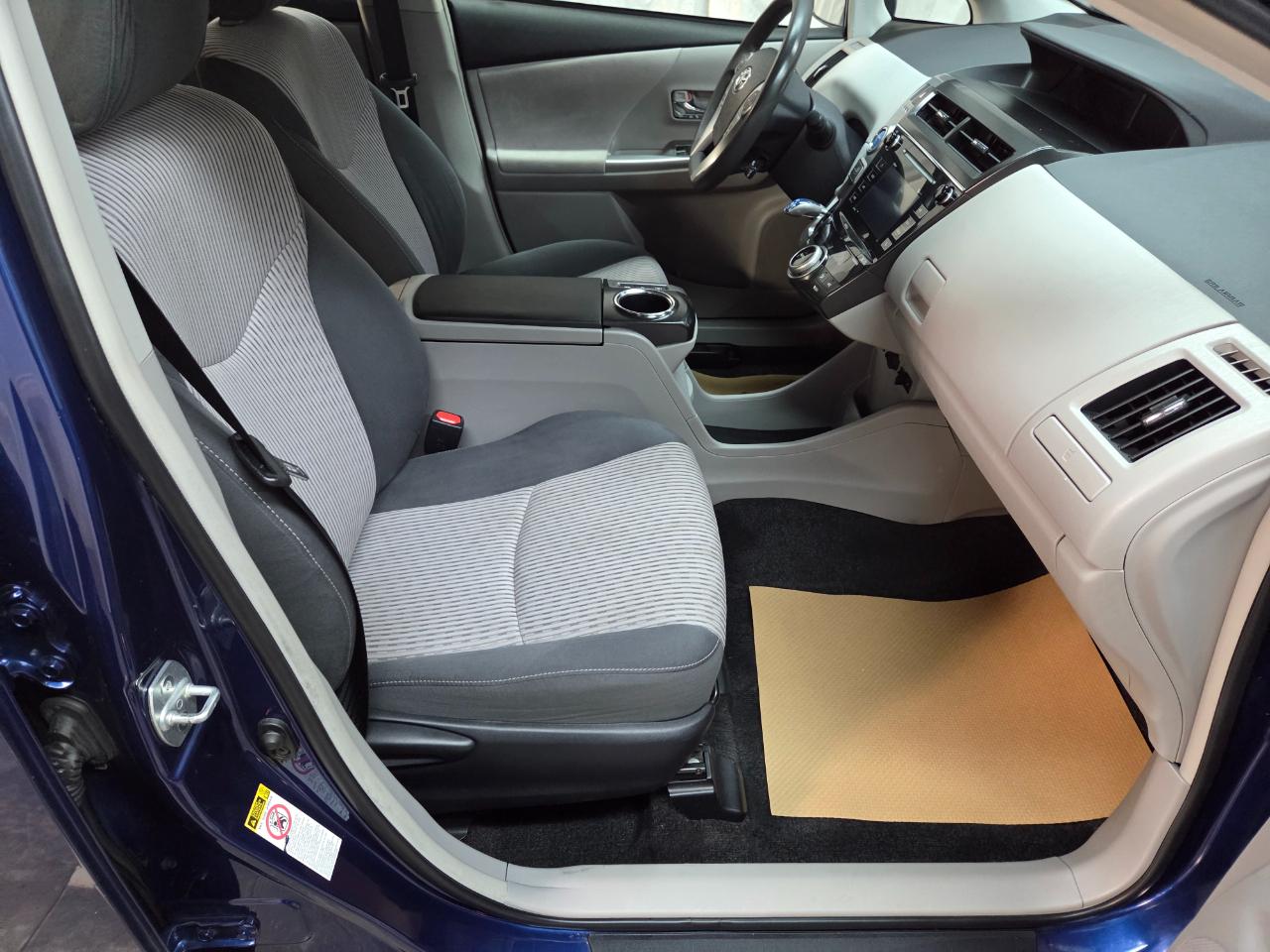 Toyota Prius V Three 2017