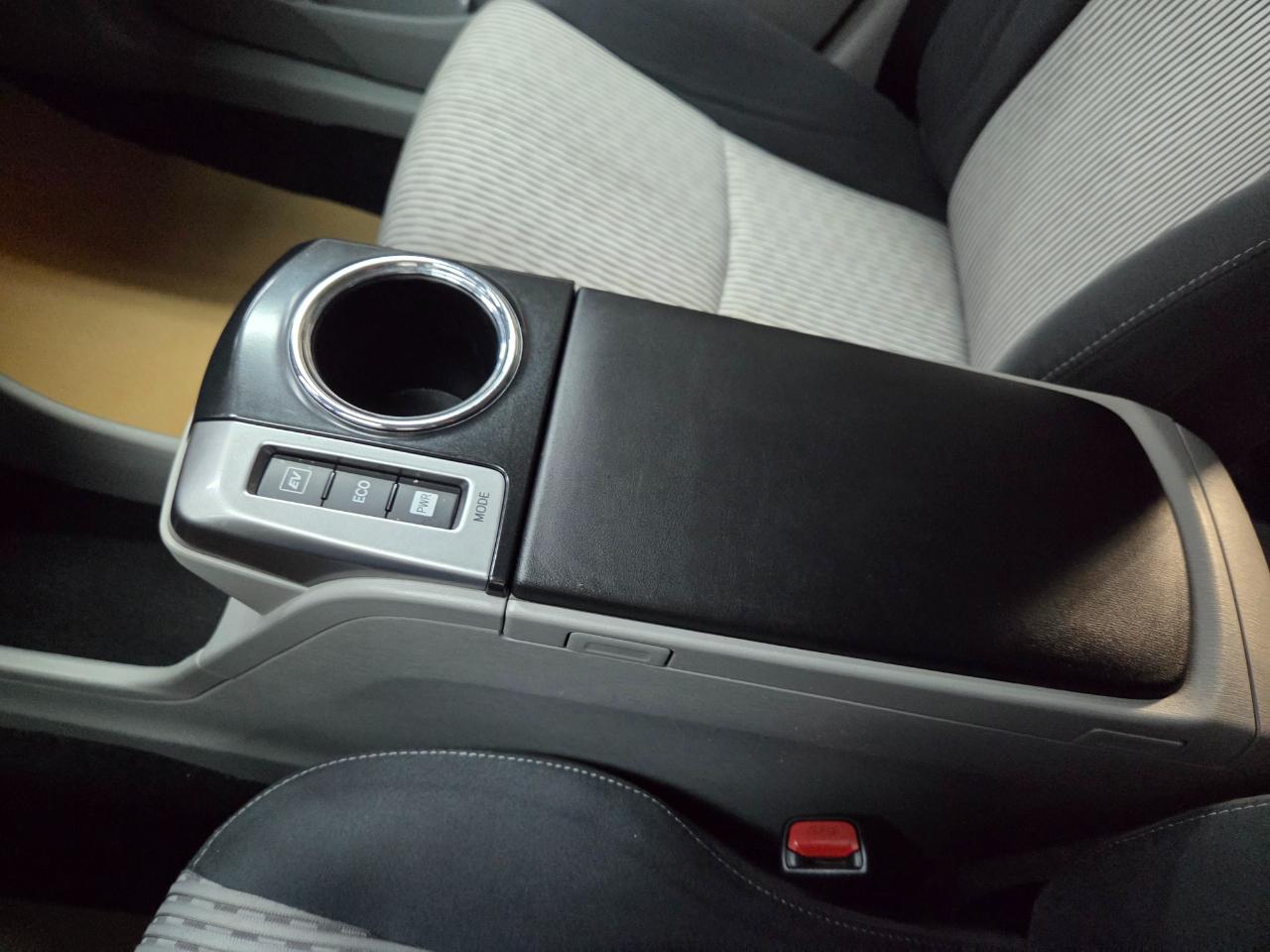 Toyota Prius V Three 2017