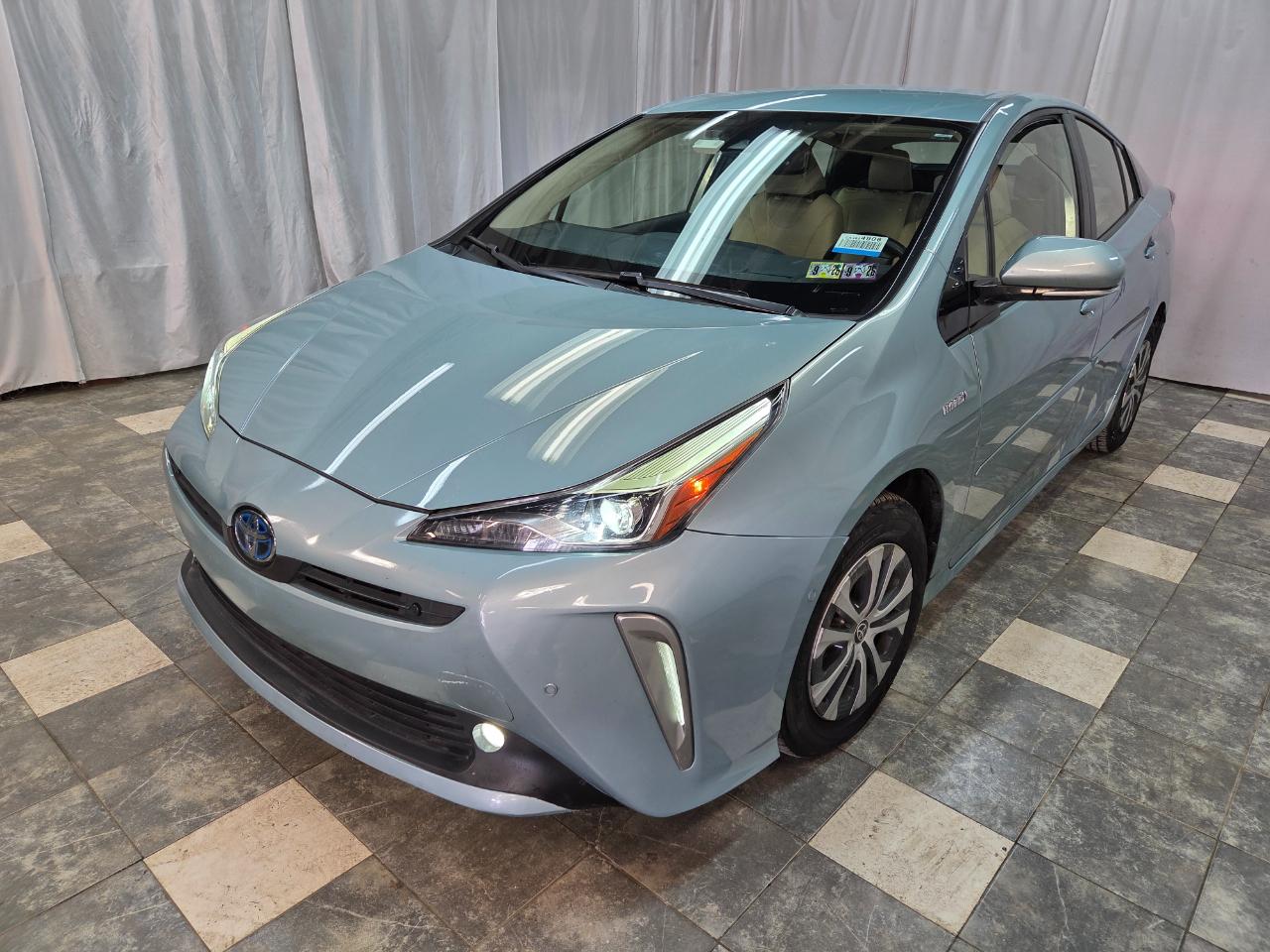 Toyota Prius XLE AWD-e 2019