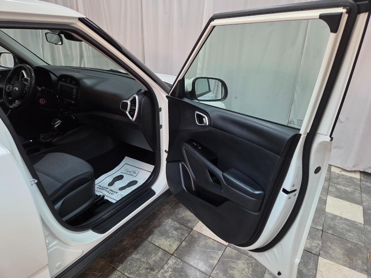 Kia Soul LX CVT 2020