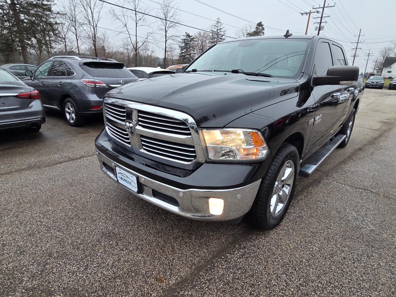 RAM 1500 SLT Crew Cab SWB 4WD 2016