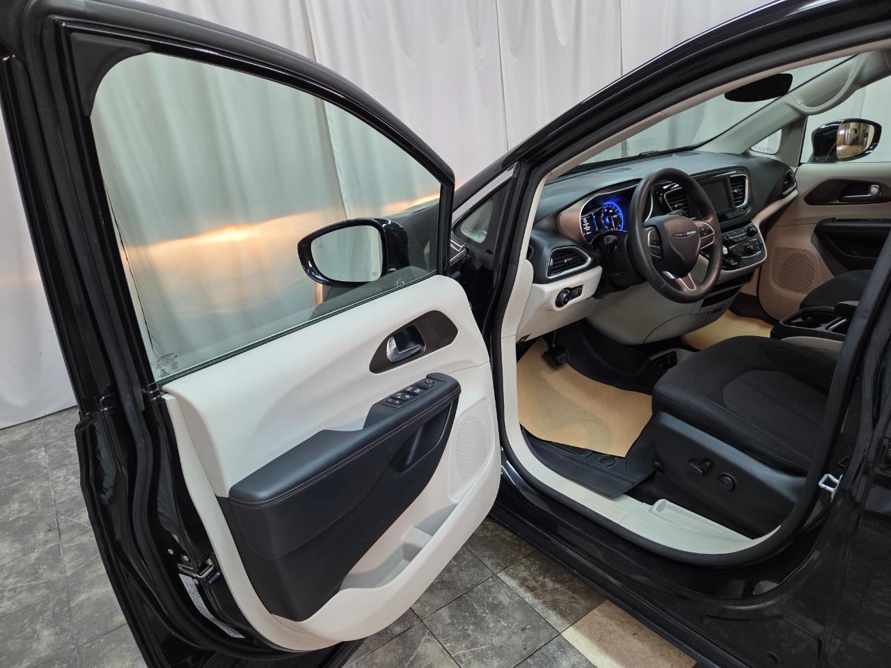 Chrysler Pacifica Touring Plus 2018