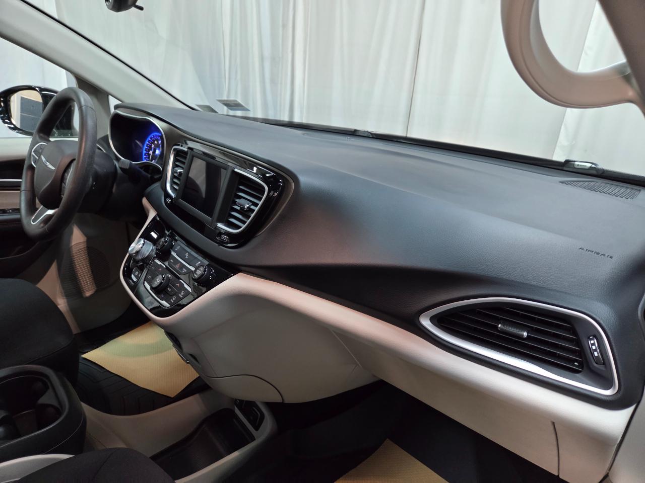 Chrysler Pacifica Touring Plus 2018