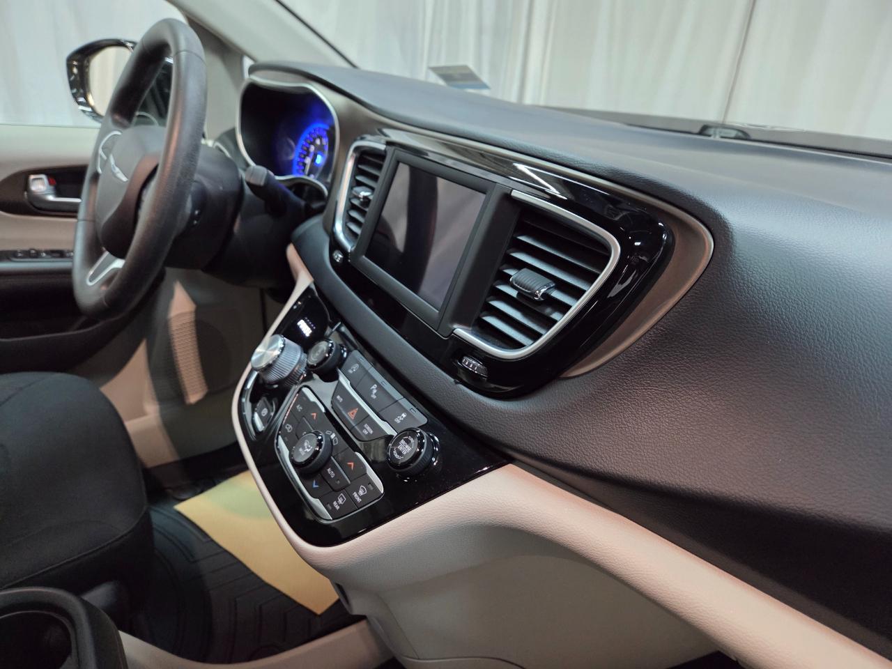 Chrysler Pacifica Touring Plus 2018
