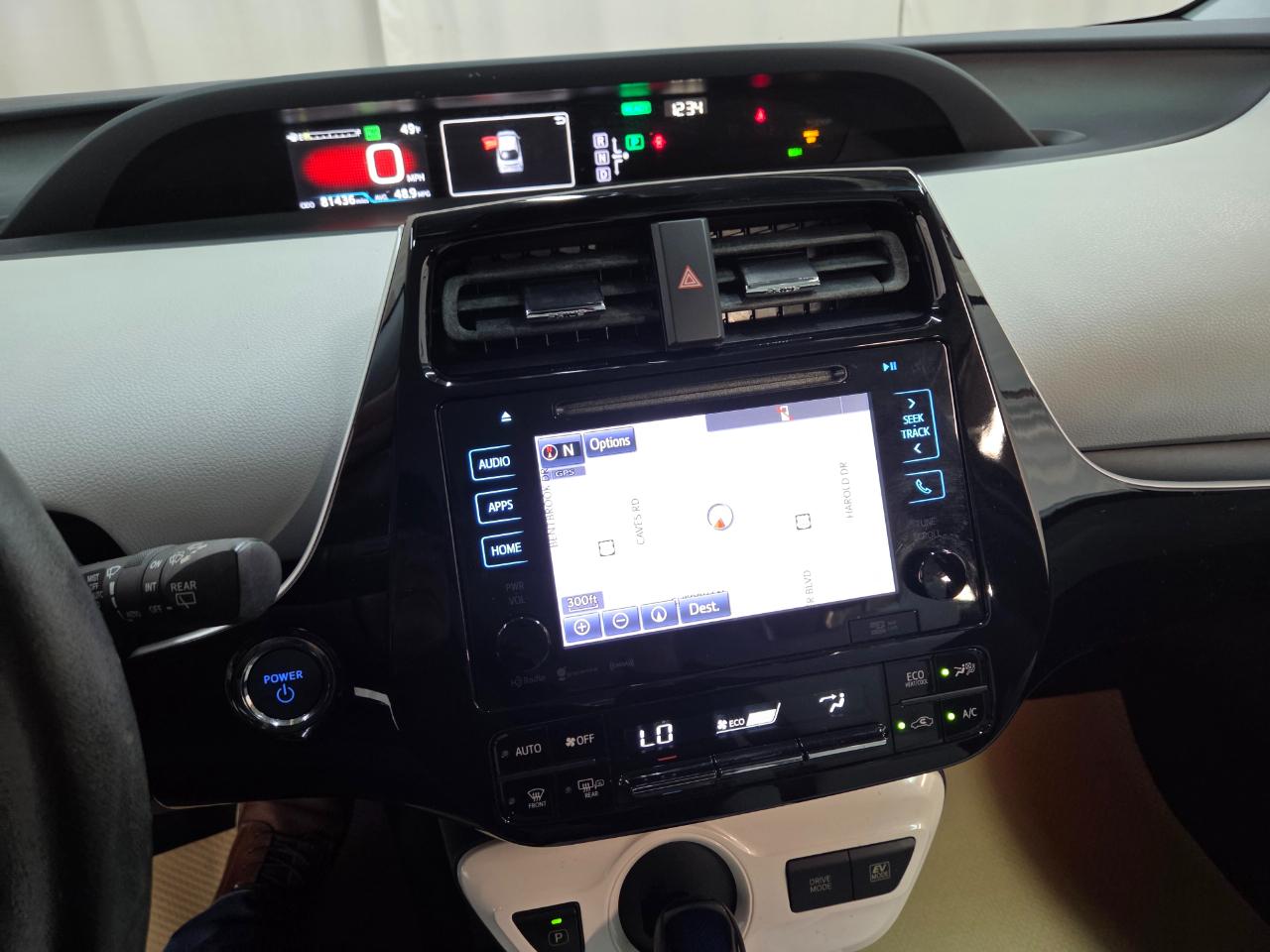 Toyota Prius Prius IV 2016