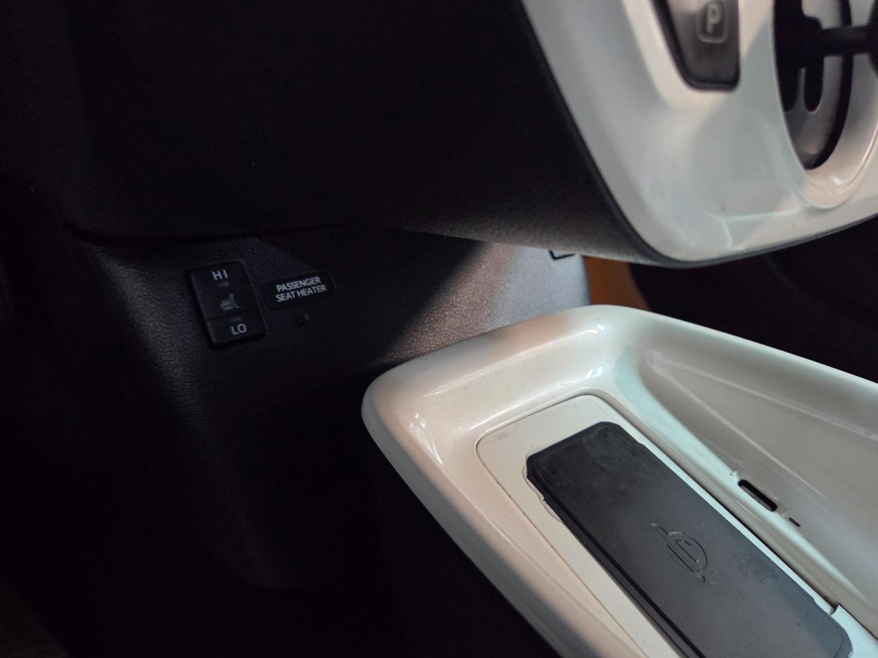 Toyota Prius Prius IV 2016