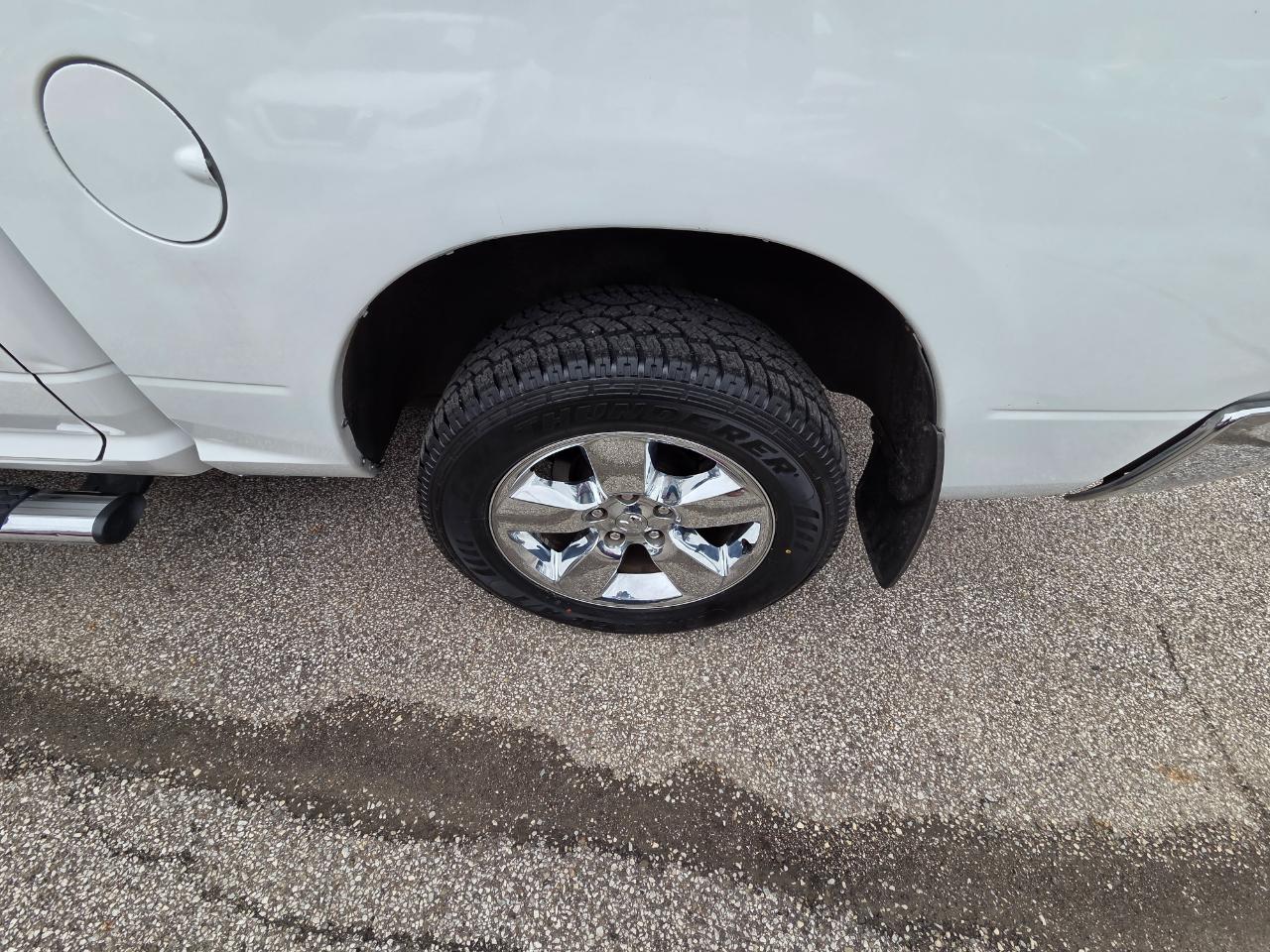 RAM 1500 Big Horn Crew Cab SWB 4WD 2014