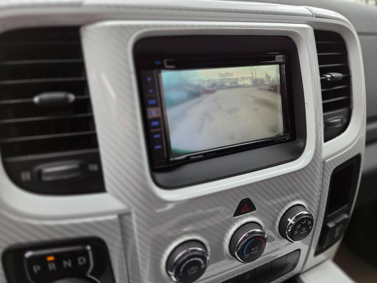 RAM 1500 Big Horn Crew Cab SWB 4WD 2014