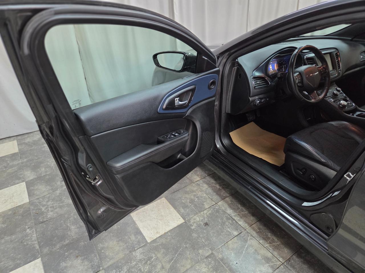 Chrysler 200 S AWD 2016