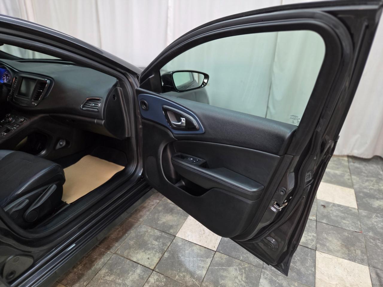 Chrysler 200 S AWD 2016