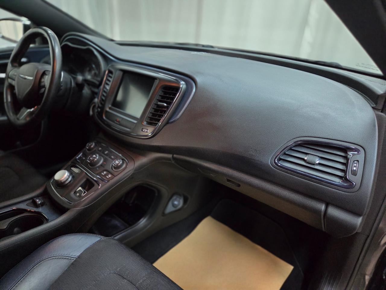 Chrysler 200 S AWD 2016