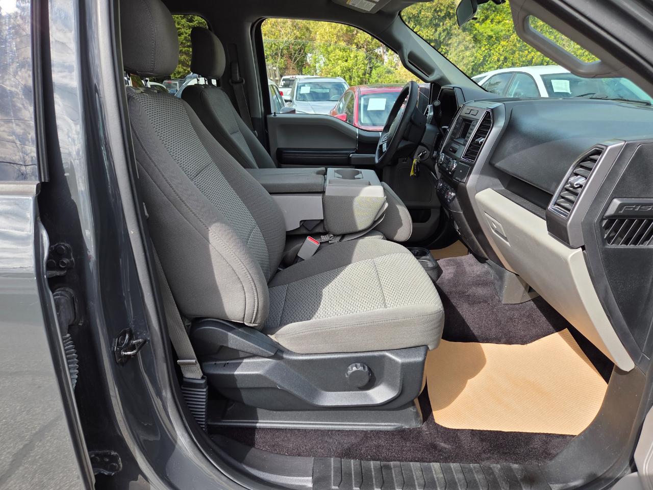 Ford F-150 4WD SuperCab 145" XLT 2017