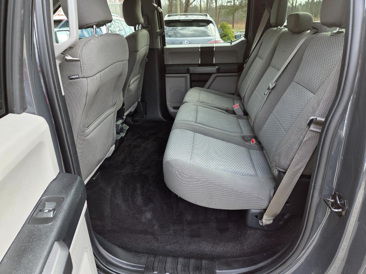 Ford F-150 4WD SuperCab 145" XLT 2017