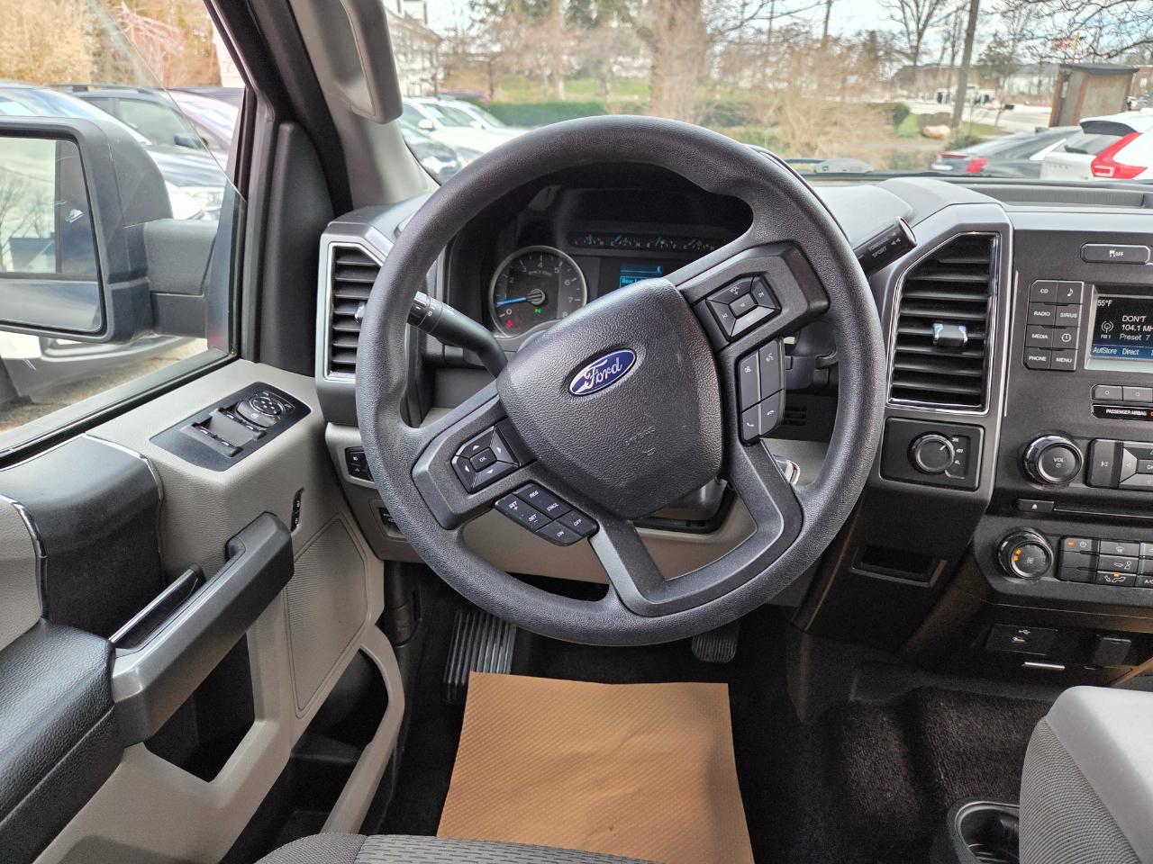 Ford F-150 4WD SuperCab 145" XLT 2017