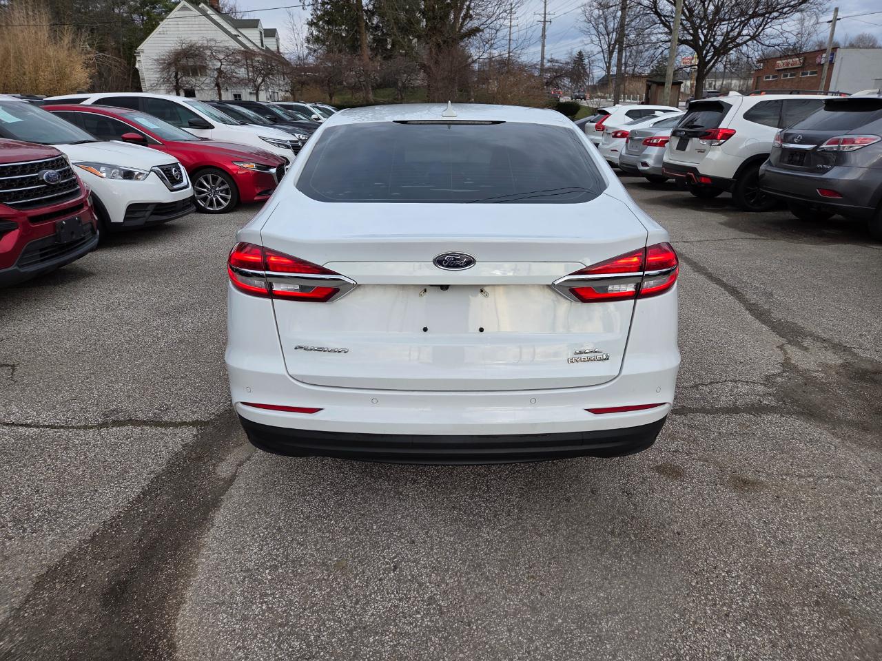 Ford Fusion Hybrid SEL 2019