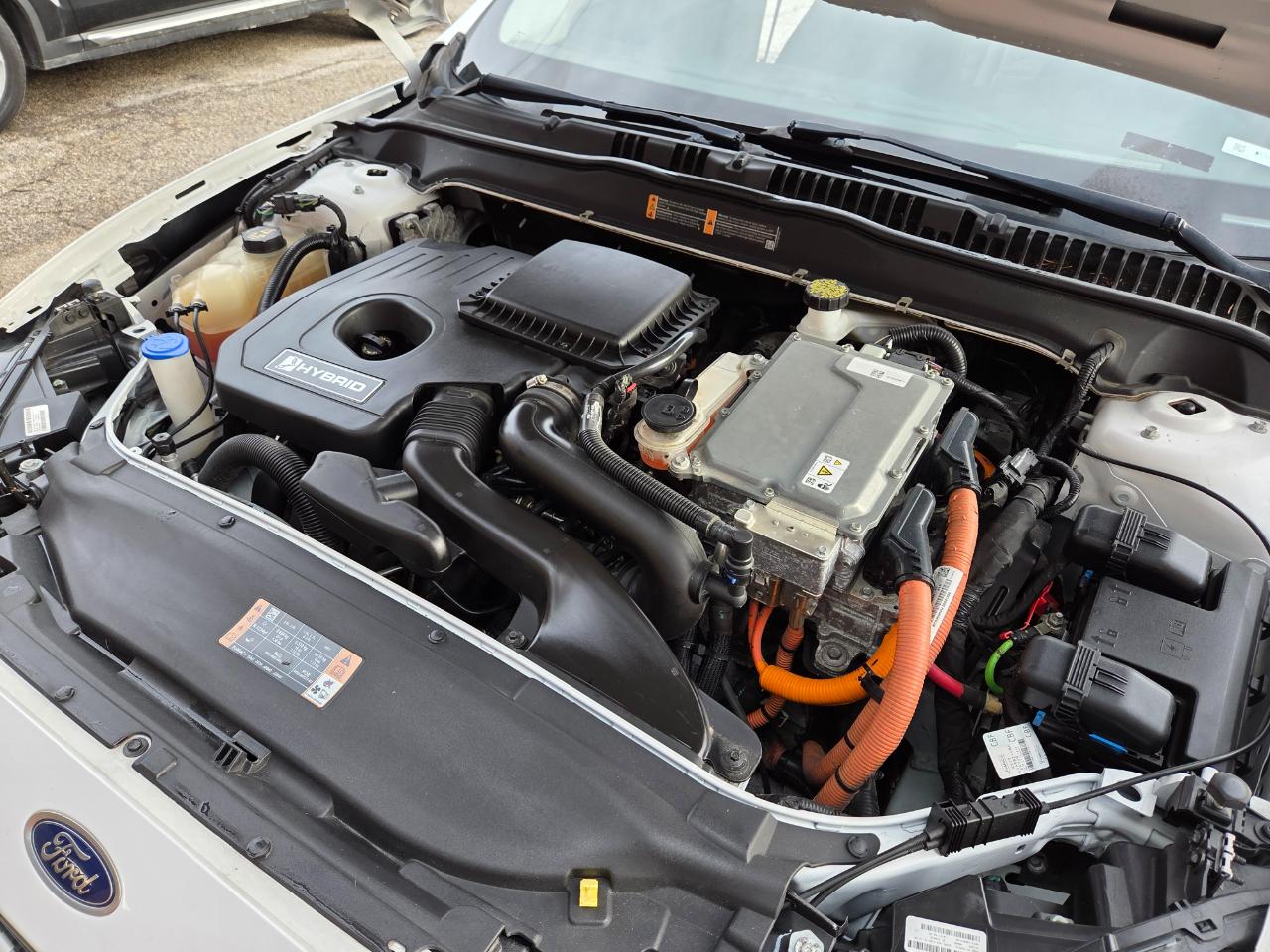 Ford Fusion Hybrid SEL 2019