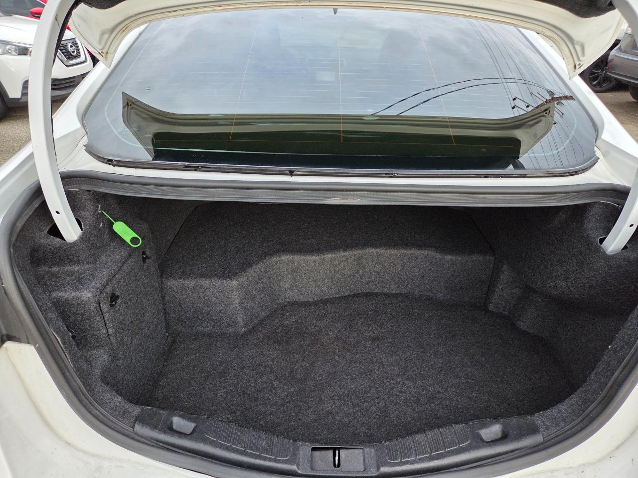 Ford Fusion Hybrid SEL 2019