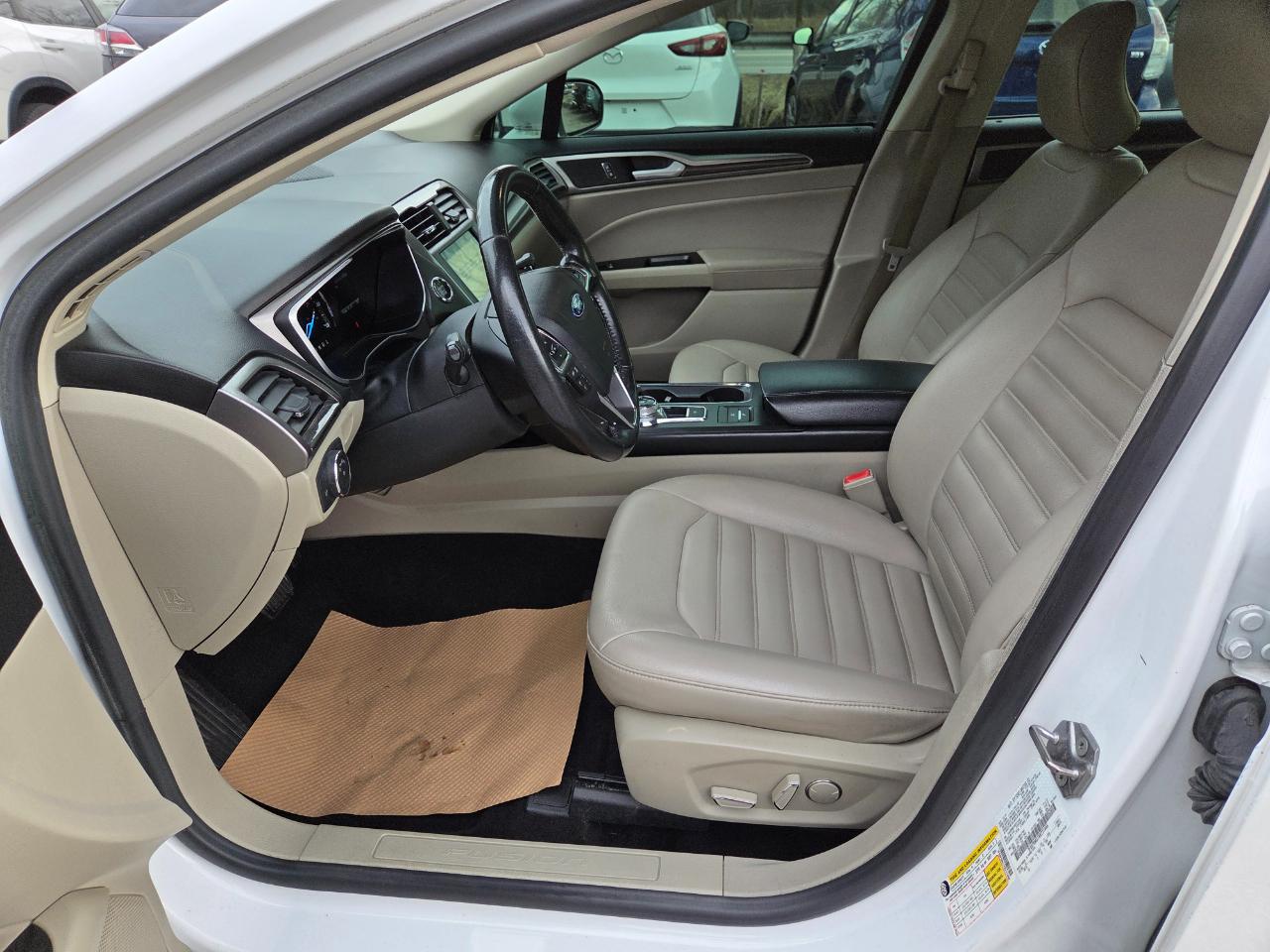 Ford Fusion Hybrid SEL 2019