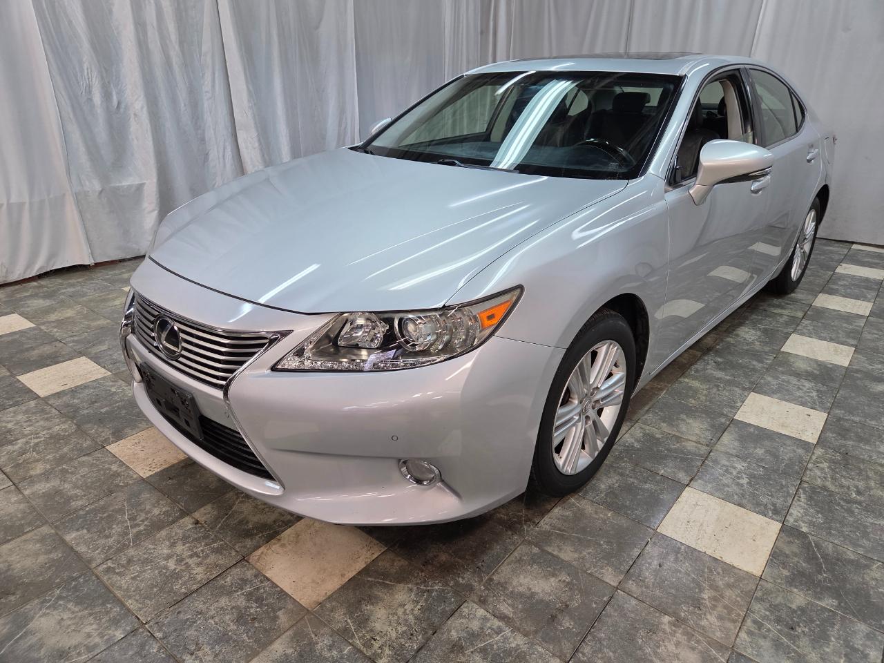 Lexus ES 350 Sedan 2013