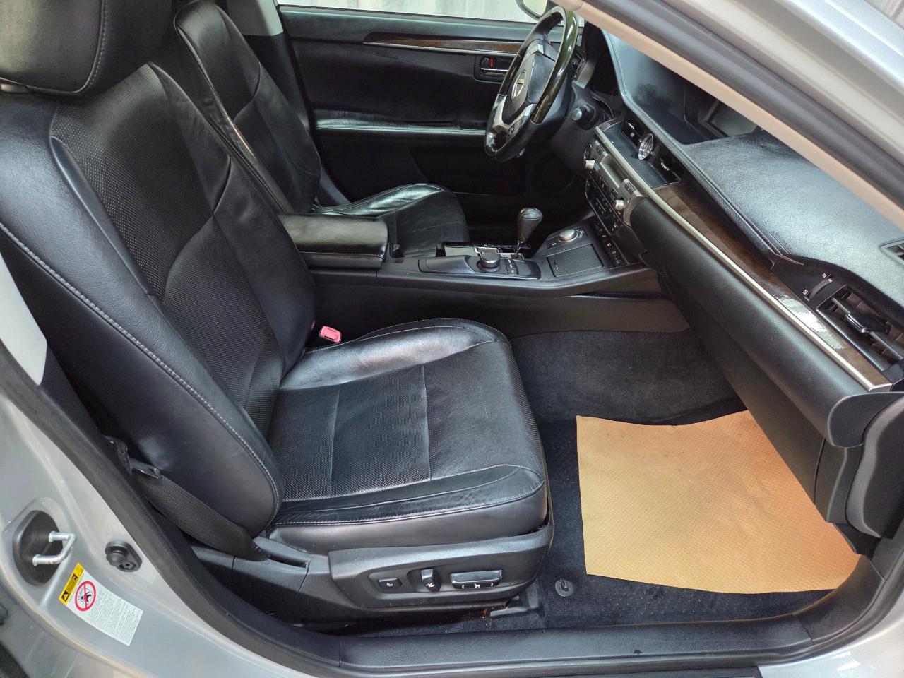 Lexus ES 350 Sedan 2013