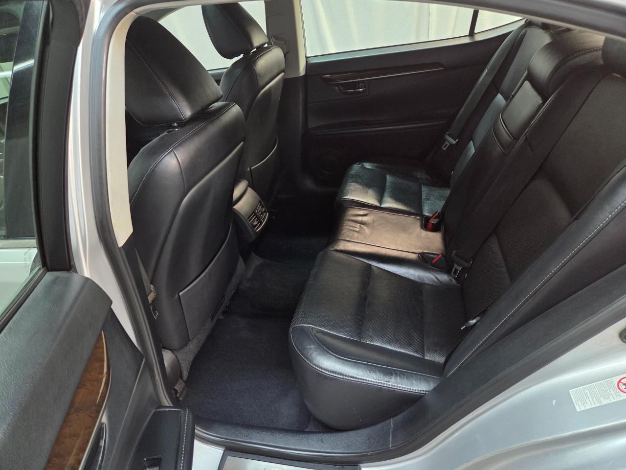 Lexus ES 350 Sedan 2013