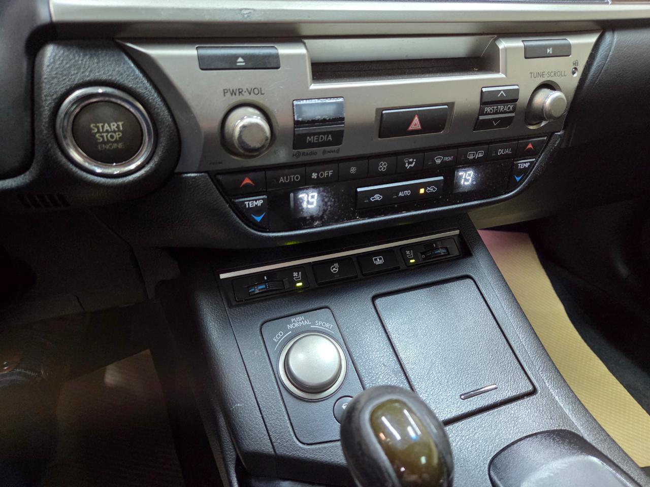 Lexus ES 350 Sedan 2013