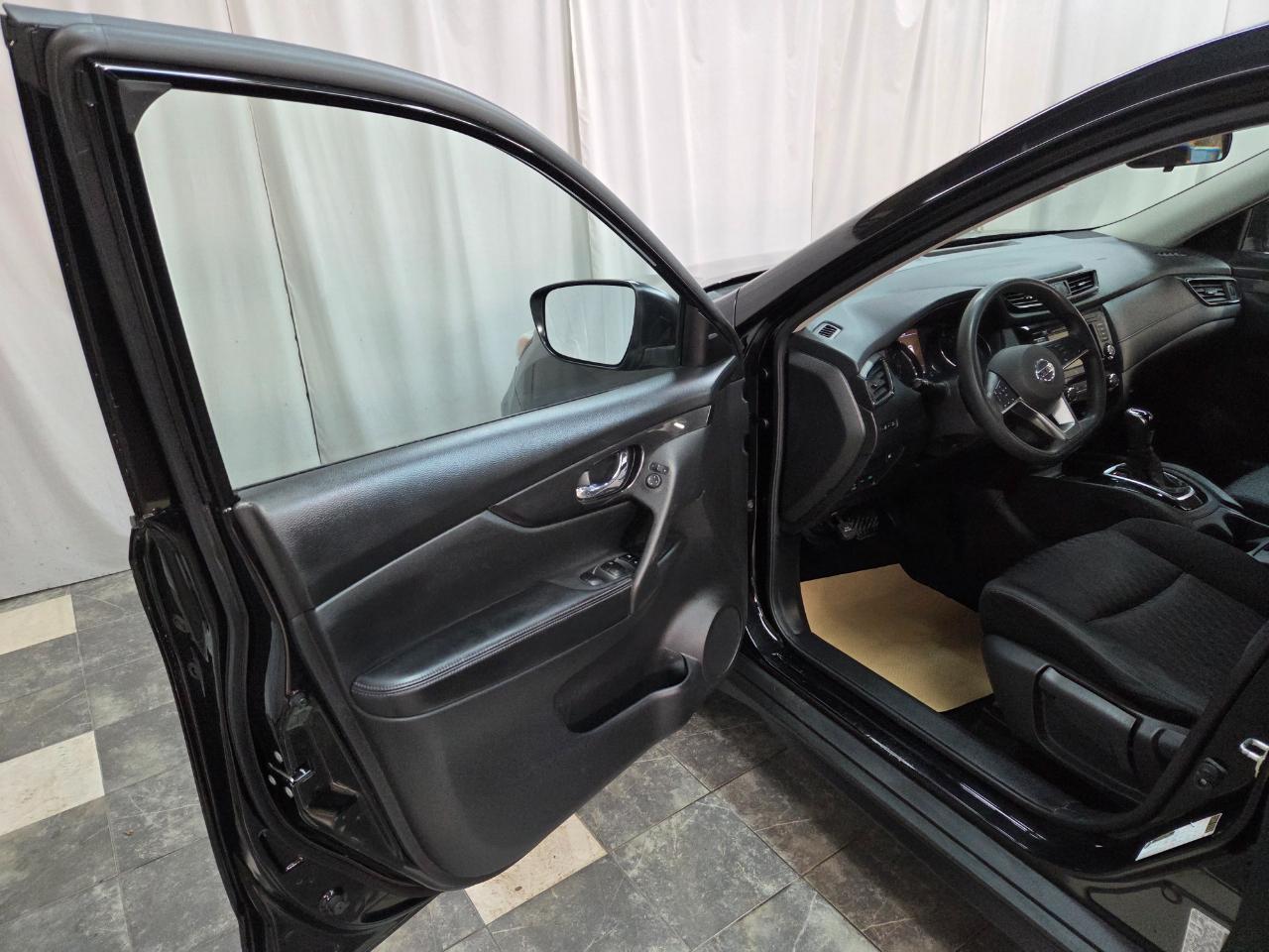 Nissan Rogue SV AWD 2018