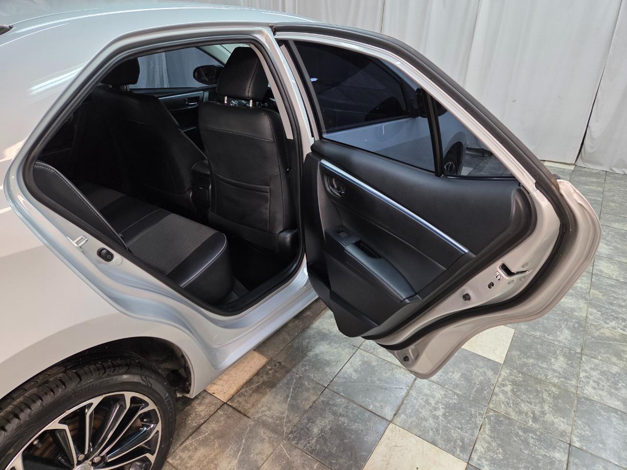 Toyota Corolla S Premium CVT 2016