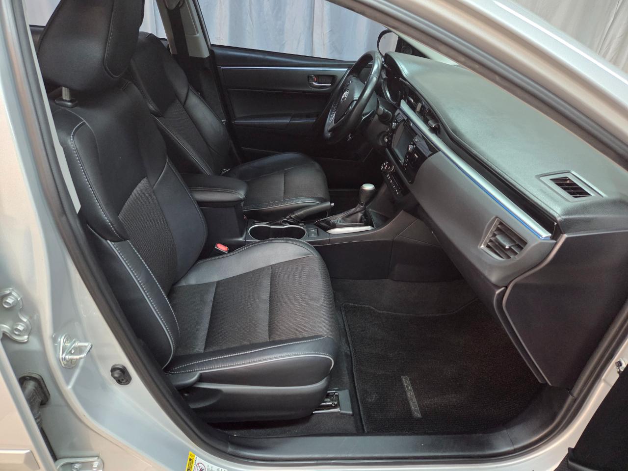 Toyota Corolla S Premium CVT 2016