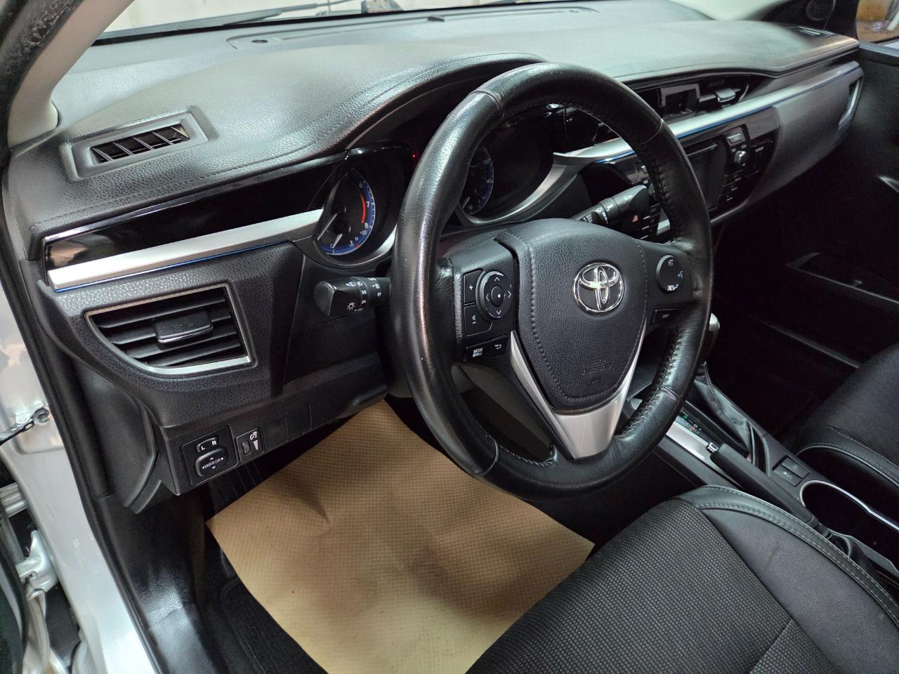 Toyota Corolla S Premium CVT 2016