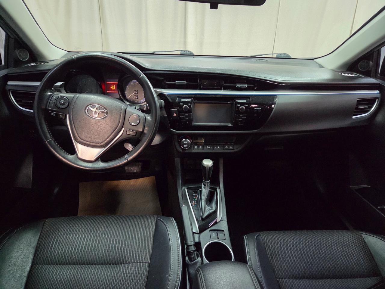 Toyota Corolla S Premium CVT 2016