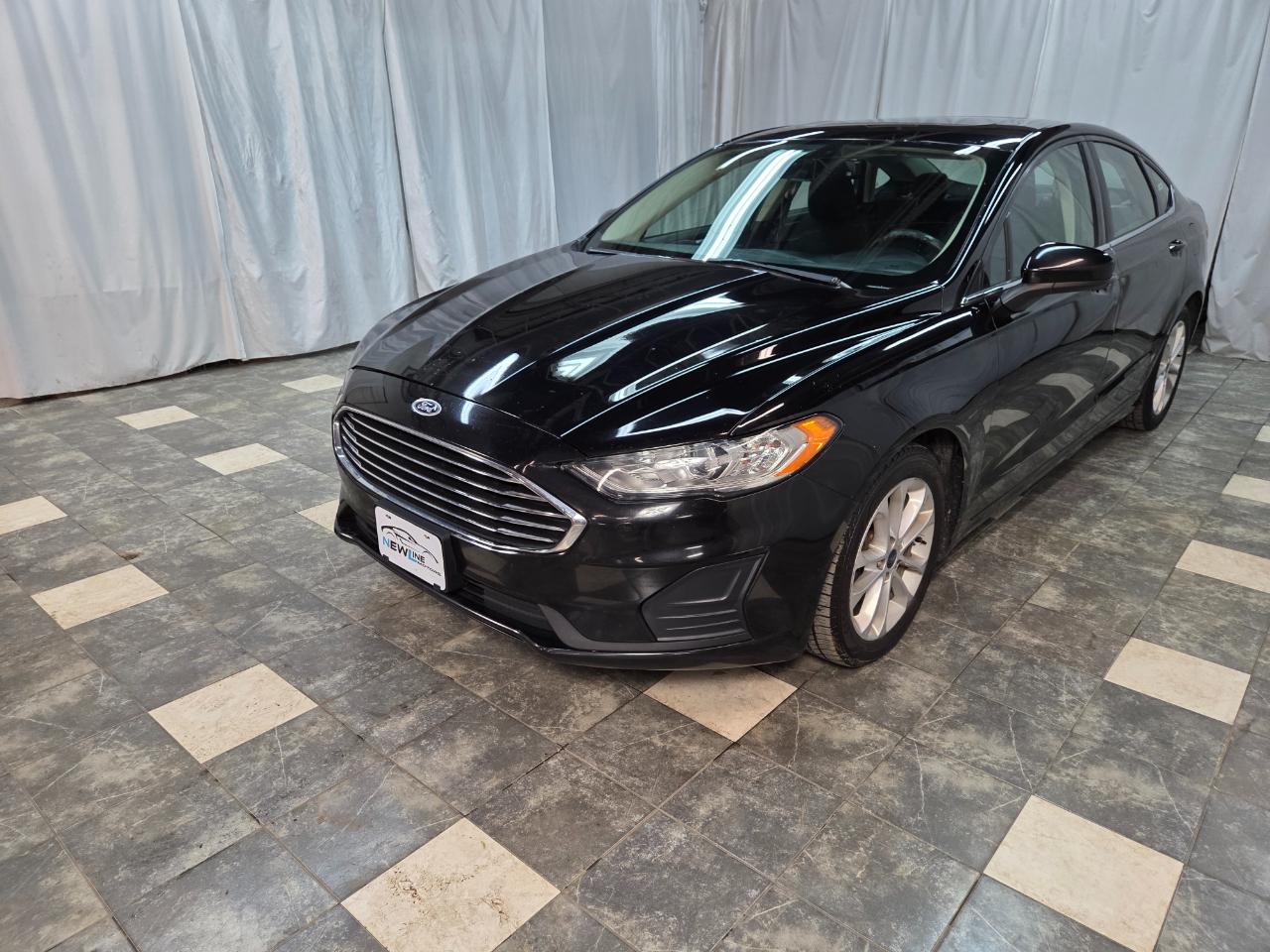 Ford Fusion Hybrid SE 2020