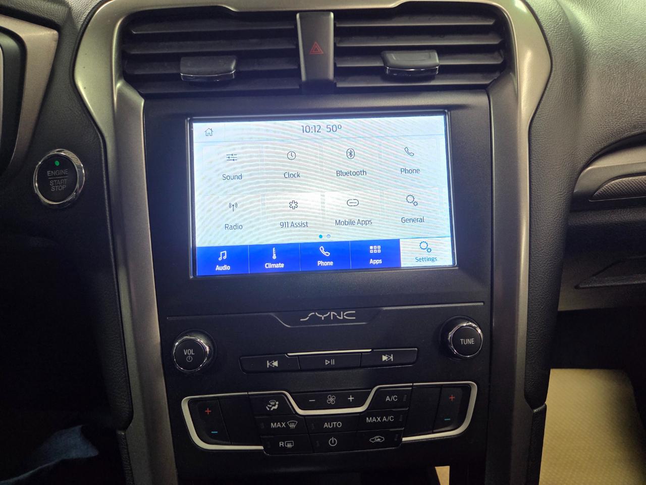 Ford Fusion Hybrid SE 2020