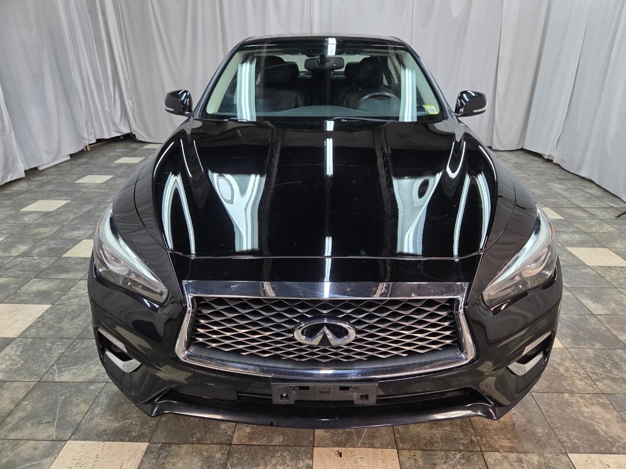 Infiniti Q50 3.0t LUXE AWD 2019