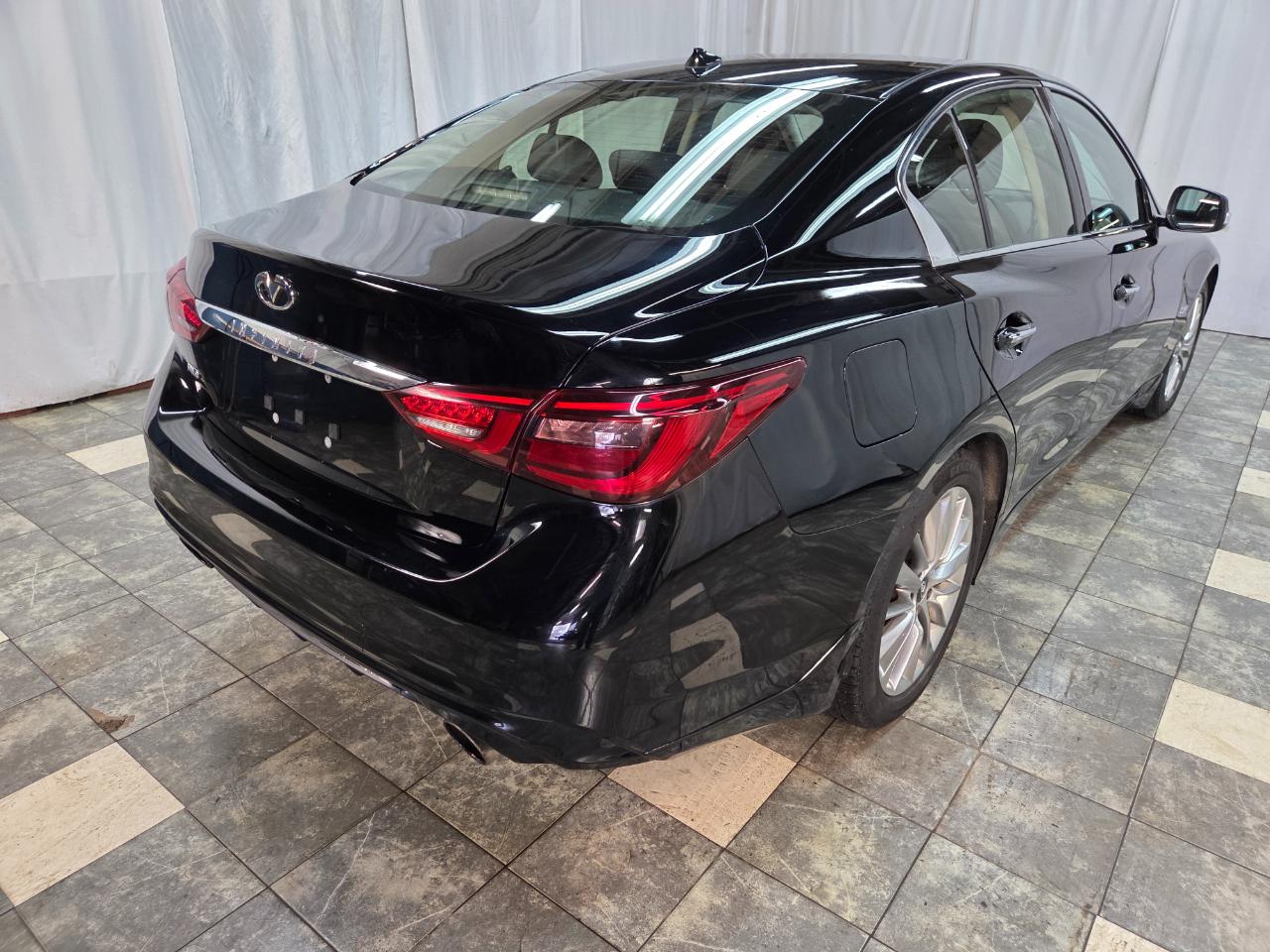 Infiniti Q50 3.0t LUXE AWD 2019