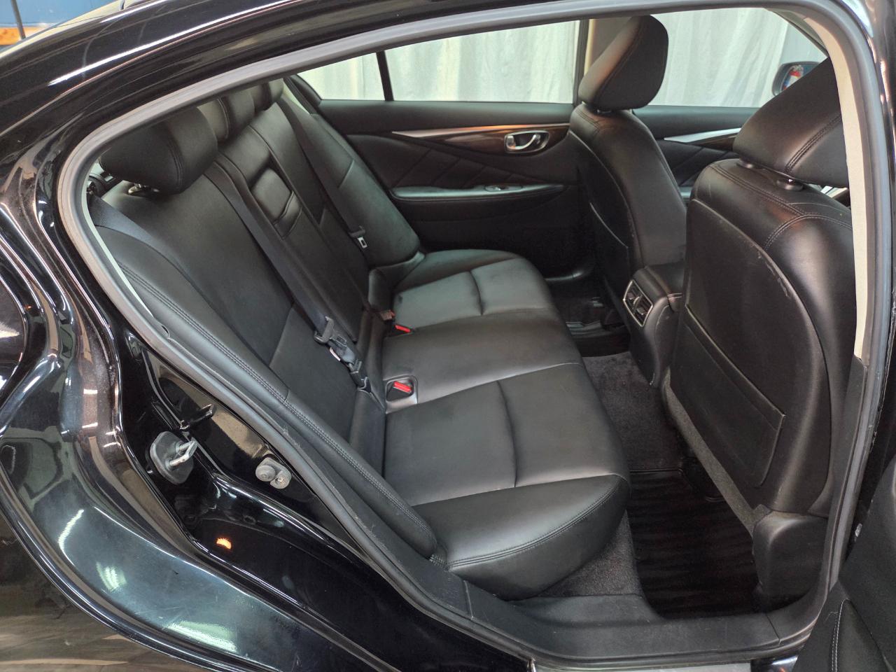 Infiniti Q50 3.0t LUXE AWD 2019