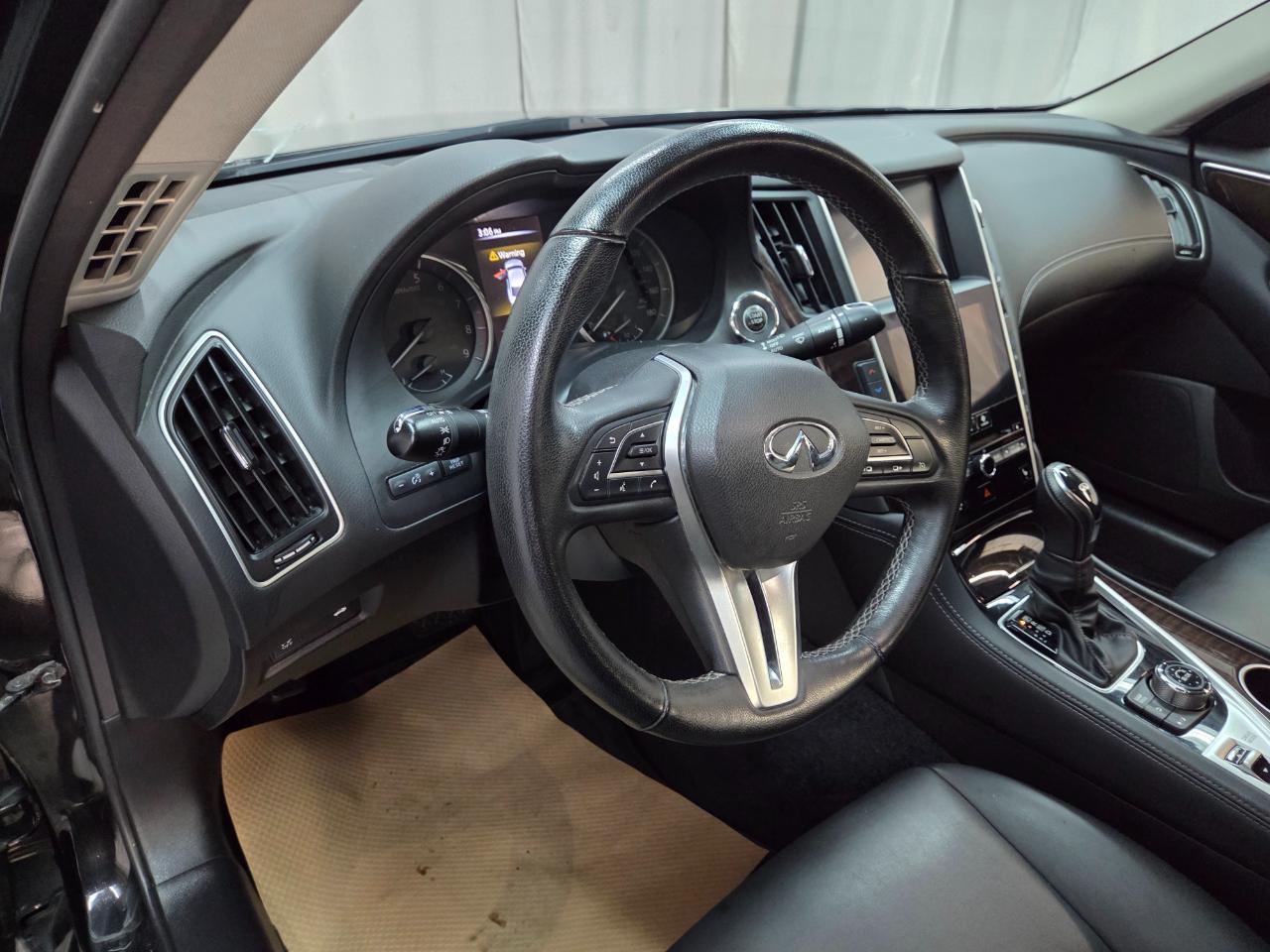 Infiniti Q50 3.0t LUXE AWD 2019