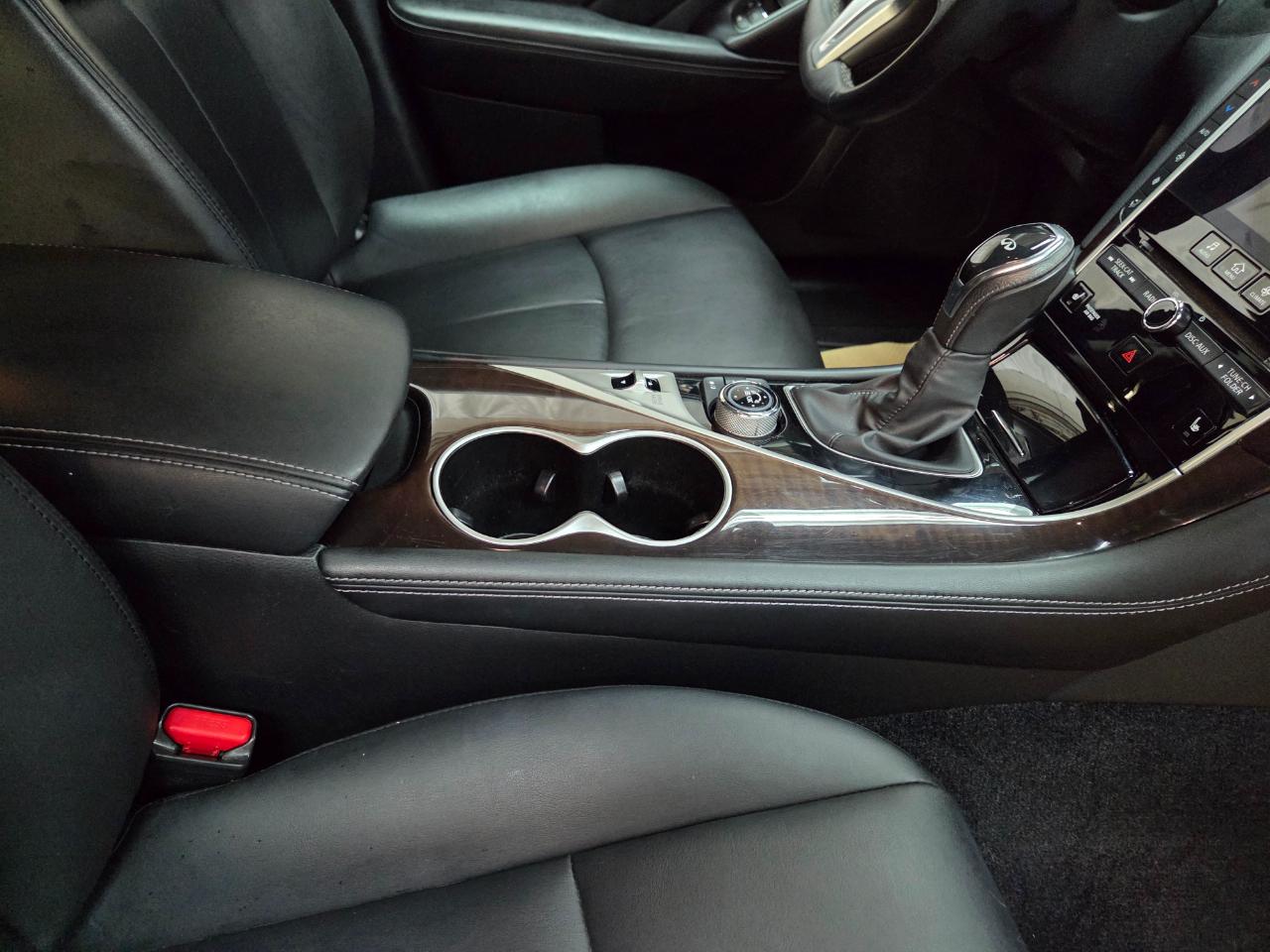 Infiniti Q50 3.0t LUXE AWD 2019