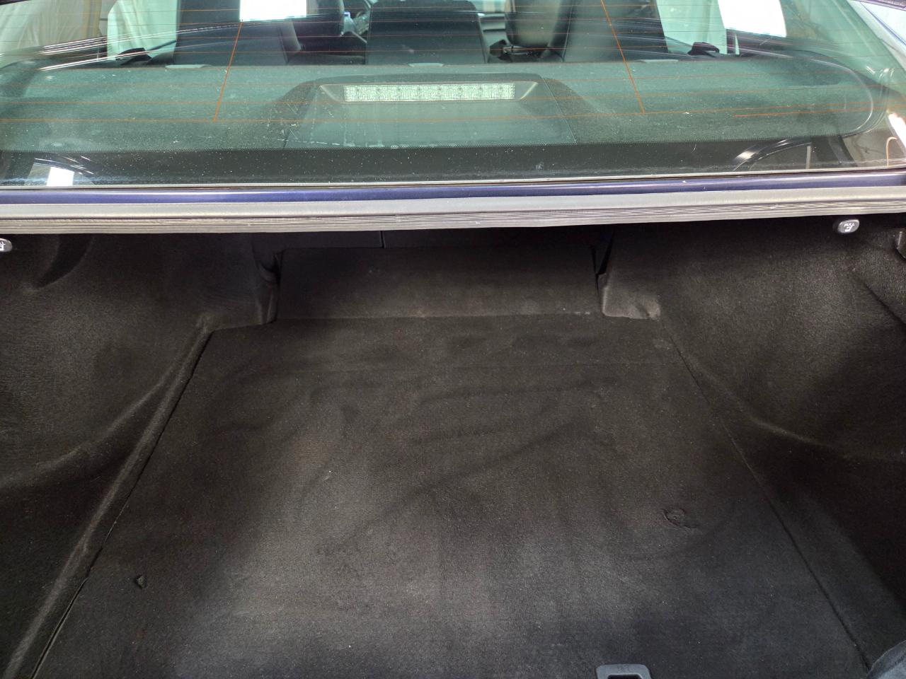 Toyota Camry SE 2021