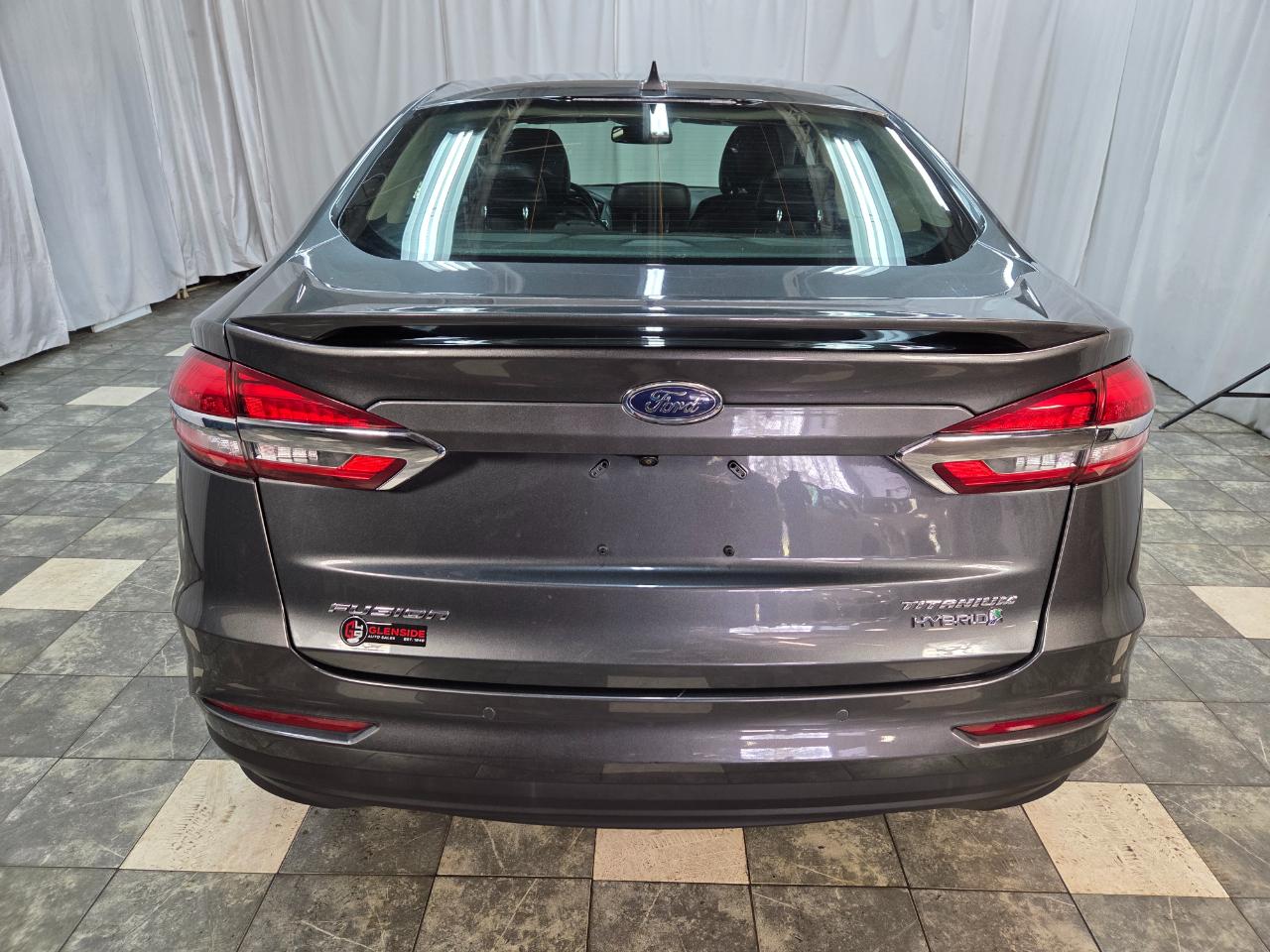 Ford Fusion Hybrid Titanium 2019