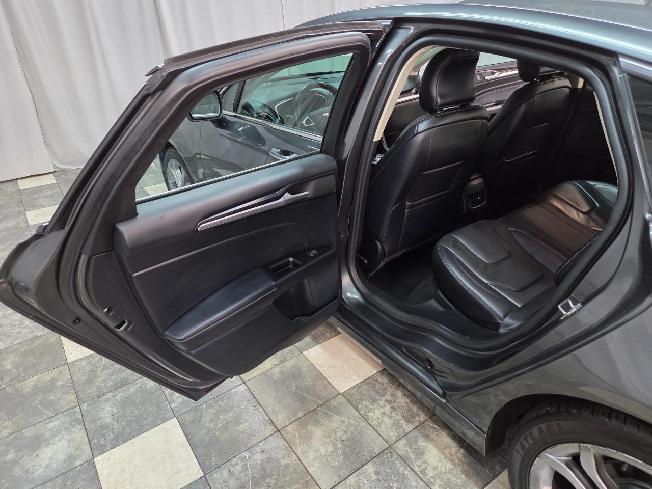 Ford Fusion Hybrid Titanium 2019